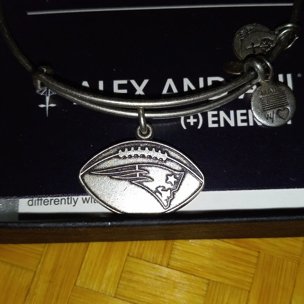 Alex And Ani (+) Energy New England Patriot Football NFL Bracelet